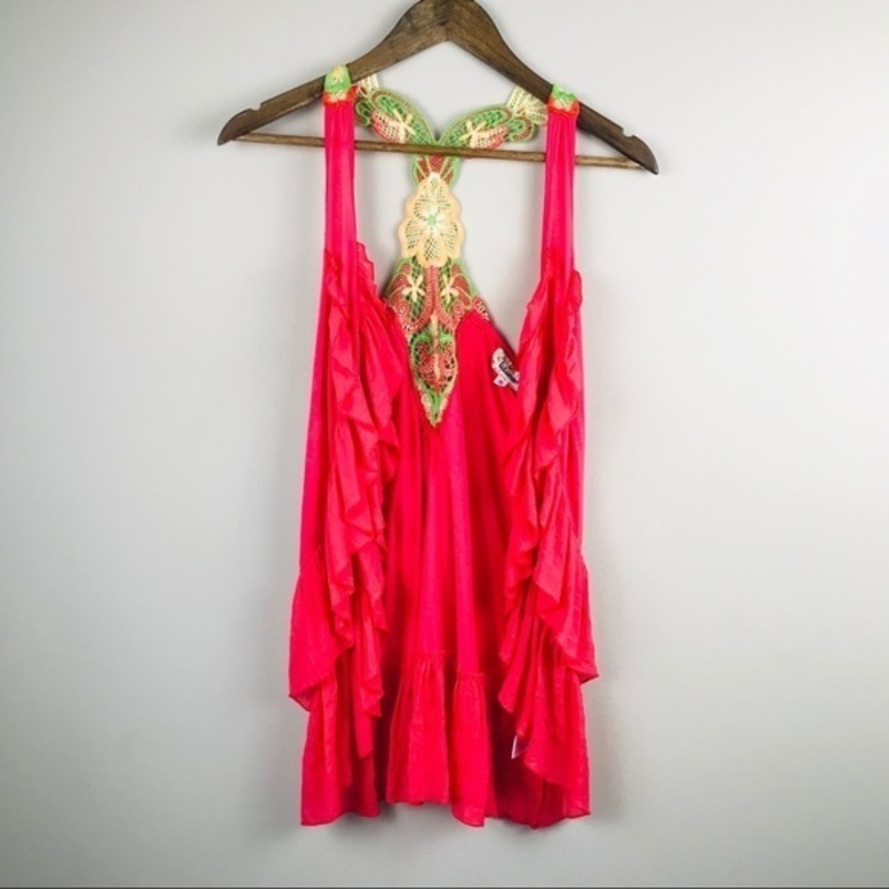 LULUMARI MELON RUFFLE CROCHET VEST